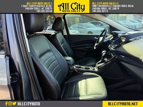 Used 2014 Ford Escape Titanium w/ Equipment Group 401A AWD/4WD image 23