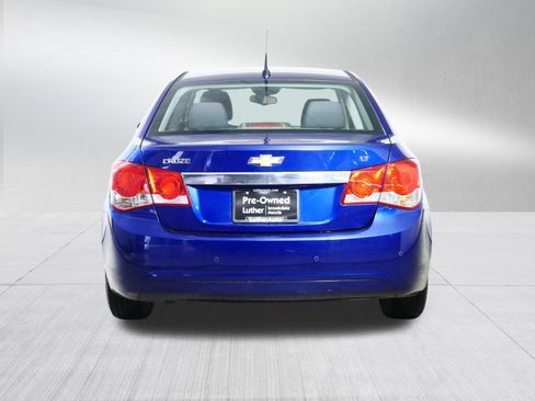 Used 2012 Chevrolet Cruze LT w/ All-Star Edition image 6