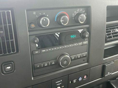 New 2025 GMC Savana 2500 w/ Driver Convenience Package image 25