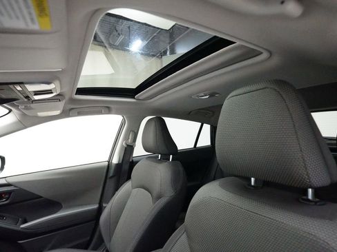 Certified 2024 Subaru Crosstrek 2.0i Premium image 31