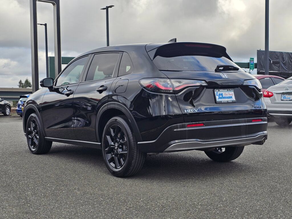 Used 2023 Honda HR-V Sport image 7