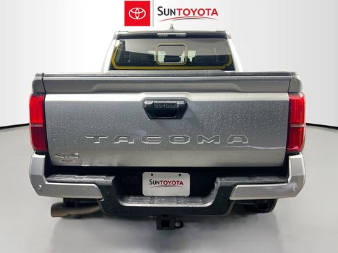 Used 2024 Toyota Tacoma SR5 image 5
