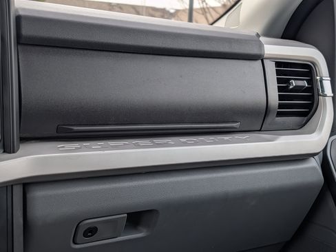 Used 2025 Ford F250 XLT image 17