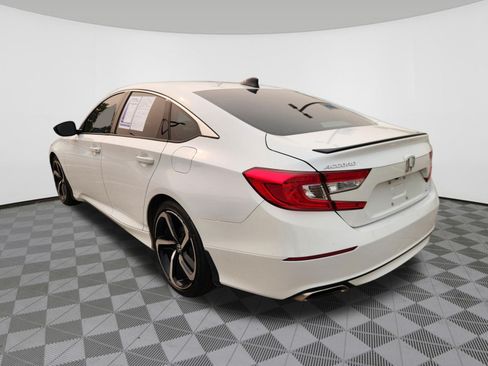 Used 2022 Honda Accord Sport image 3