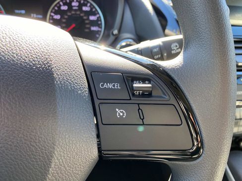 New 2025 Mitsubishi Eclipse Cross LE image 14