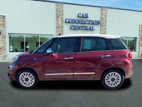 Used 2015 FIAT 500L Lounge image 2