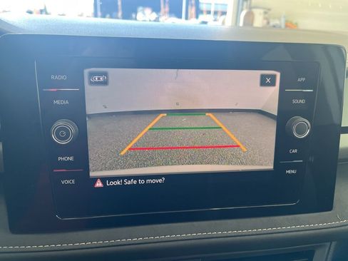 New 2026 Volkswagen Taos SE image 24