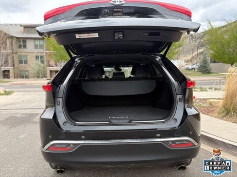 Used 2021 Toyota Venza XLE w/ Softex Package image 8