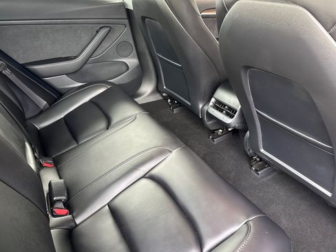 Used 2023 Tesla Model 3 Standard Range image 30