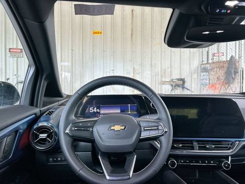 New 2026 Chevrolet Equinox EV LT FWD image 10