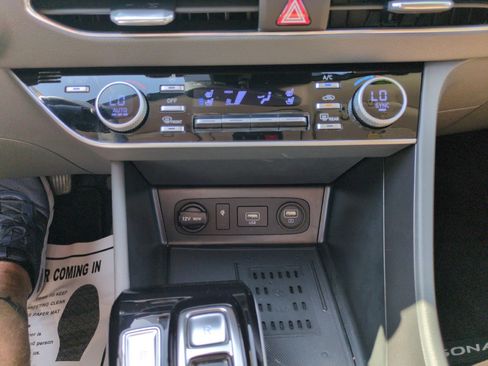 Used 2023 Hyundai Sonata Limited FWD image 21