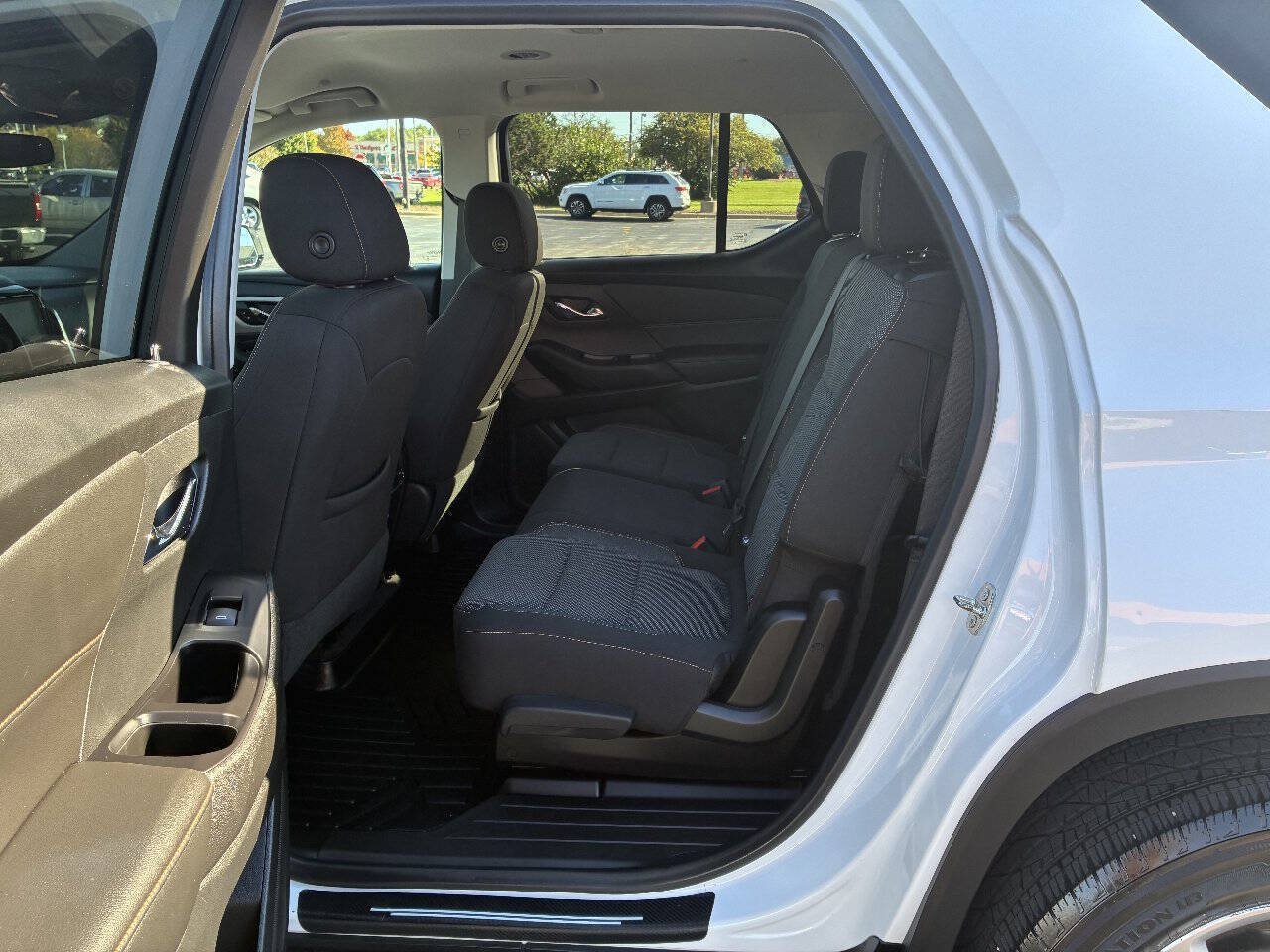 Used 2020 Chevrolet Traverse LT AWD/4WD image 18