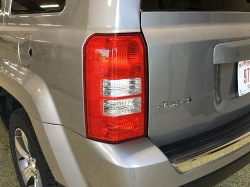 Used 2017 Jeep Patriot Sport image 16