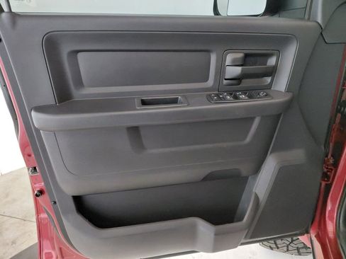 Used 2012 RAM 2500 ST w/ Chrome Appearance Group image 11