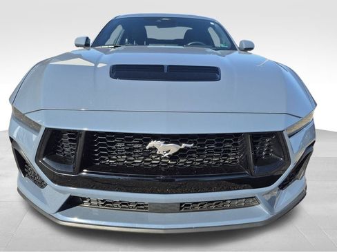 Used 2025 Ford Mustang GT image 7