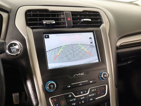 Used 2019 Ford Fusion SEL image 6