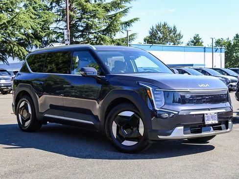 New 2026 Kia EV9 Wind image 2