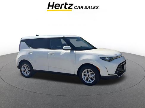 Used 2025 Kia Soul LX w/ LX Technology Package image 1