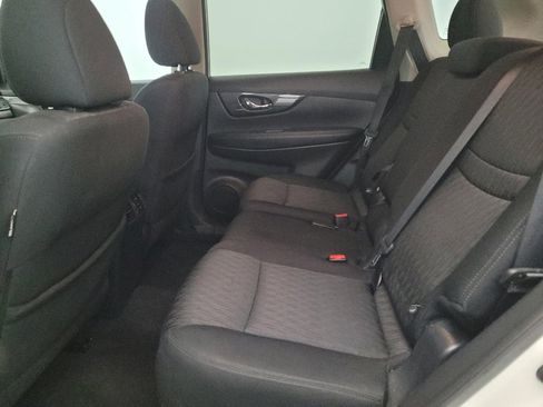 Used 2017 Nissan Rogue SV w/ Midnight Edition Package image 18