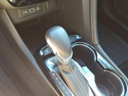 Used 2020 Buick Encore GX Select w/ Advanced Technology Package FWD image 27
