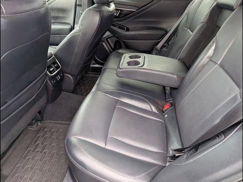 Used 2023 Subaru Outback Limited image 11