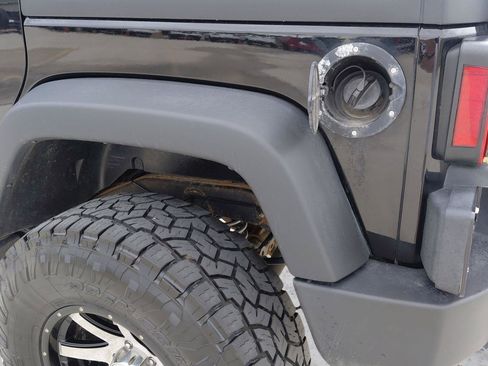 Used 2012 Jeep Wrangler Unlimited Sport w/ Connectivity Group AWD/4WD image 22