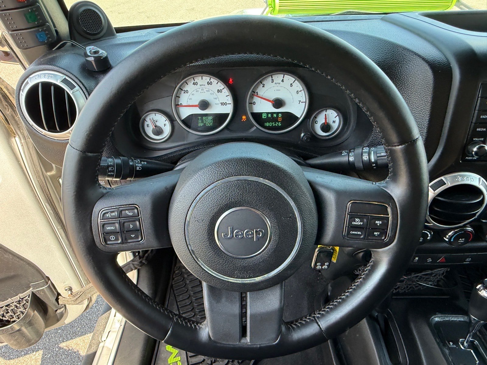 Used 2012 Jeep Wrangler Unlimited Rubicon AWD/4WD image 14