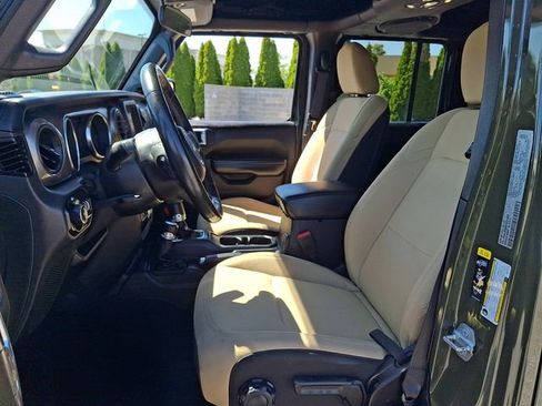 Used 2021 Jeep Wrangler Unlimited Sport AWD/4WD image 14