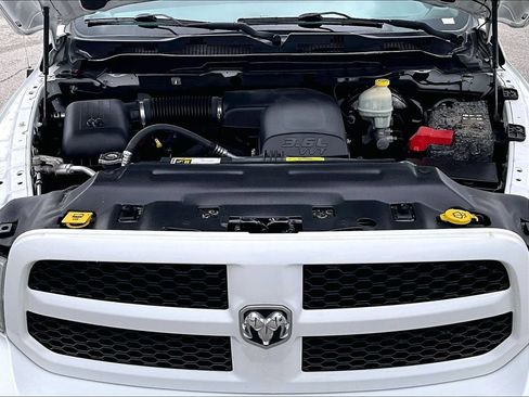 Used 2015 RAM 1500 Express AWD/4WD image 11