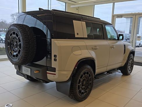 New 2026 Land Rover Defender 110 OCTA AWD/4WD image 5