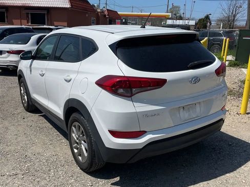Used 2018 Hyundai Tucson SE w/ Cargo Package AWD/4WD image 10