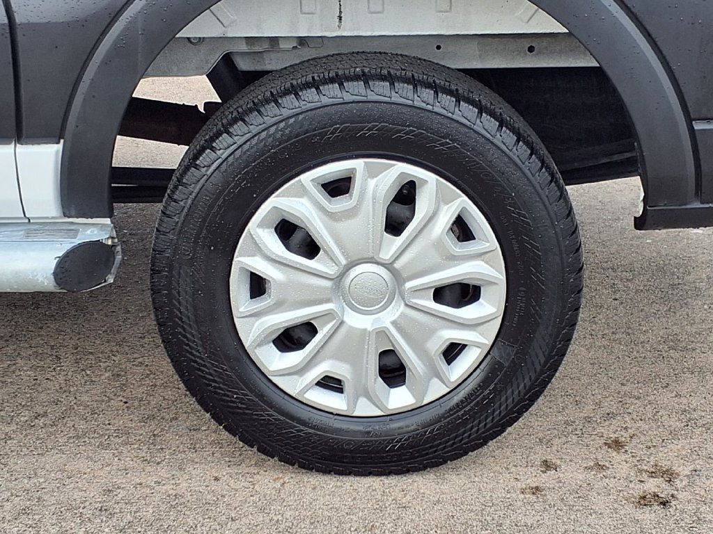 Used 2025 Ford Transit 250 Low Roof w/ Exterior Upgrade Package RWD image 30