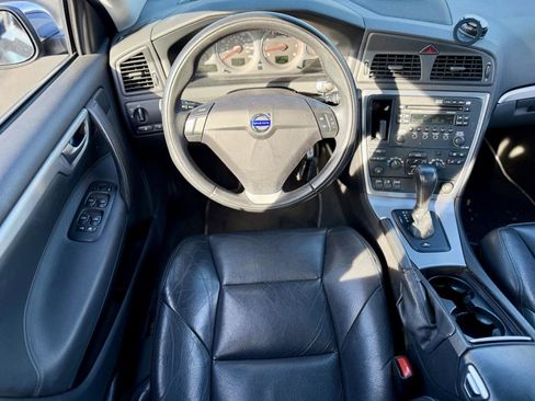 Used 2006 Volvo S60 T5 image 2