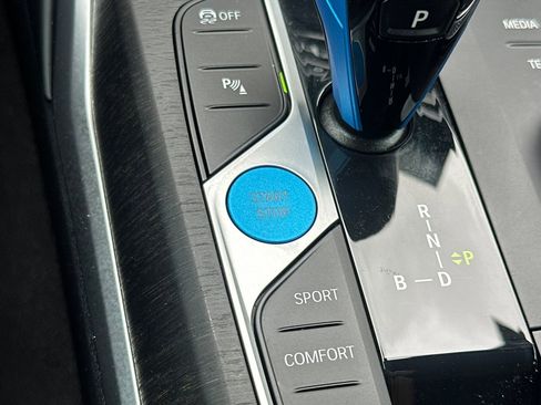 Certified 2023 BMW i4 eDrive35 image 28