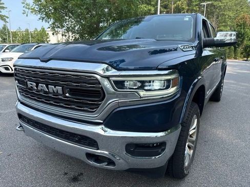 Used 2022 RAM 1500 Limited AWD/4WD image 9