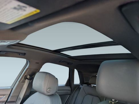 Used 2024 Audi Q3 2.0T Premium image 16