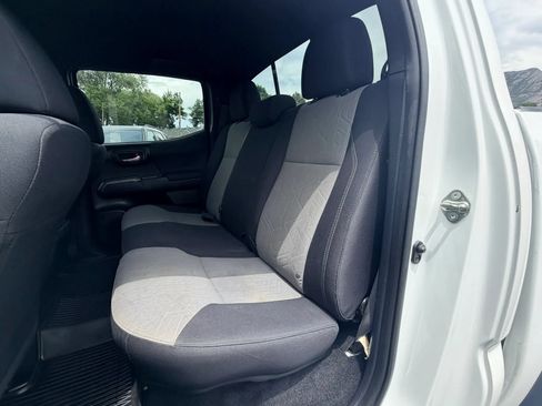 Used 2020 Toyota Tacoma TRD Off-Road w/ Exterior Package AWD/4WD image 21
