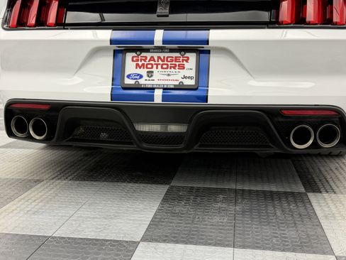 Used 2017 Ford Mustang Shelby GT350 image 45