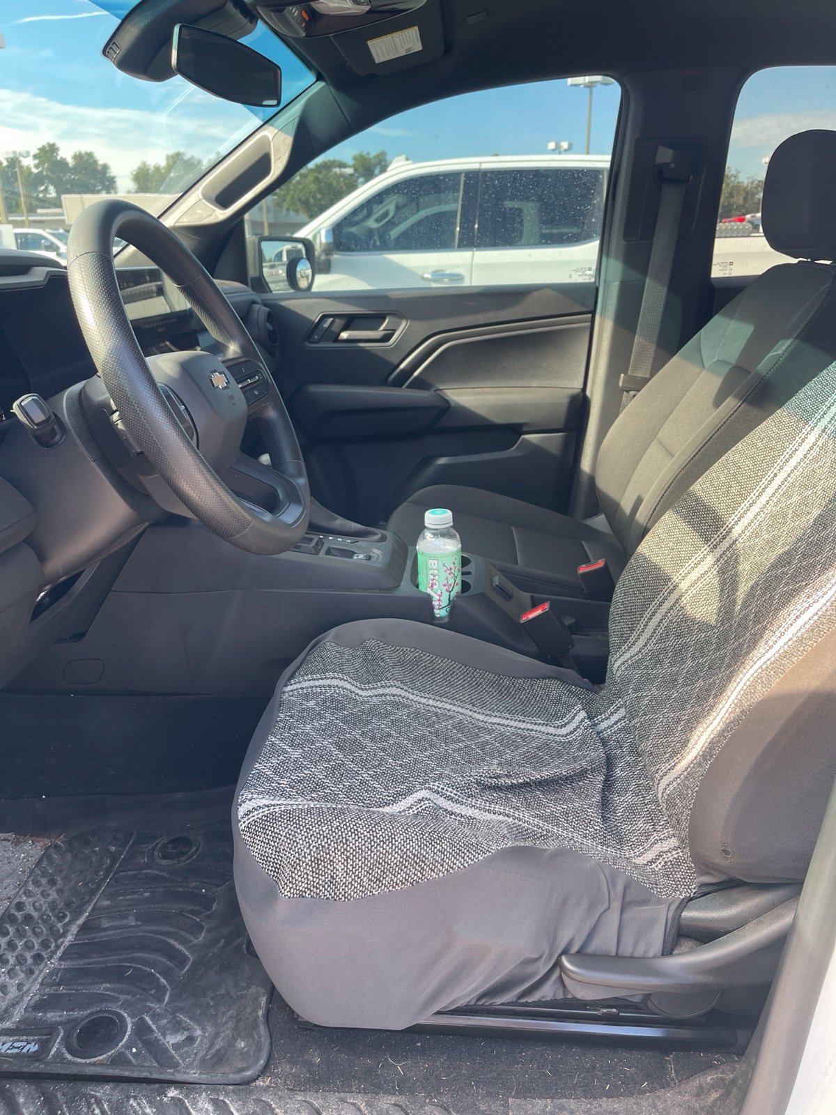 Used 2023 Chevrolet Colorado W/T RWD image 23