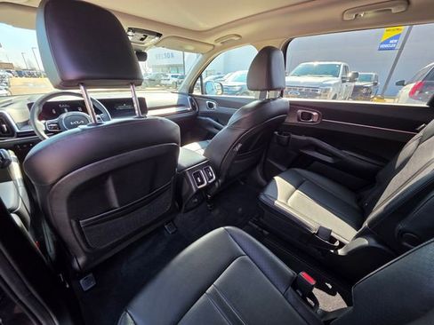Used 2025 Kia Sorento X-Line EX AWD/4WD image 13