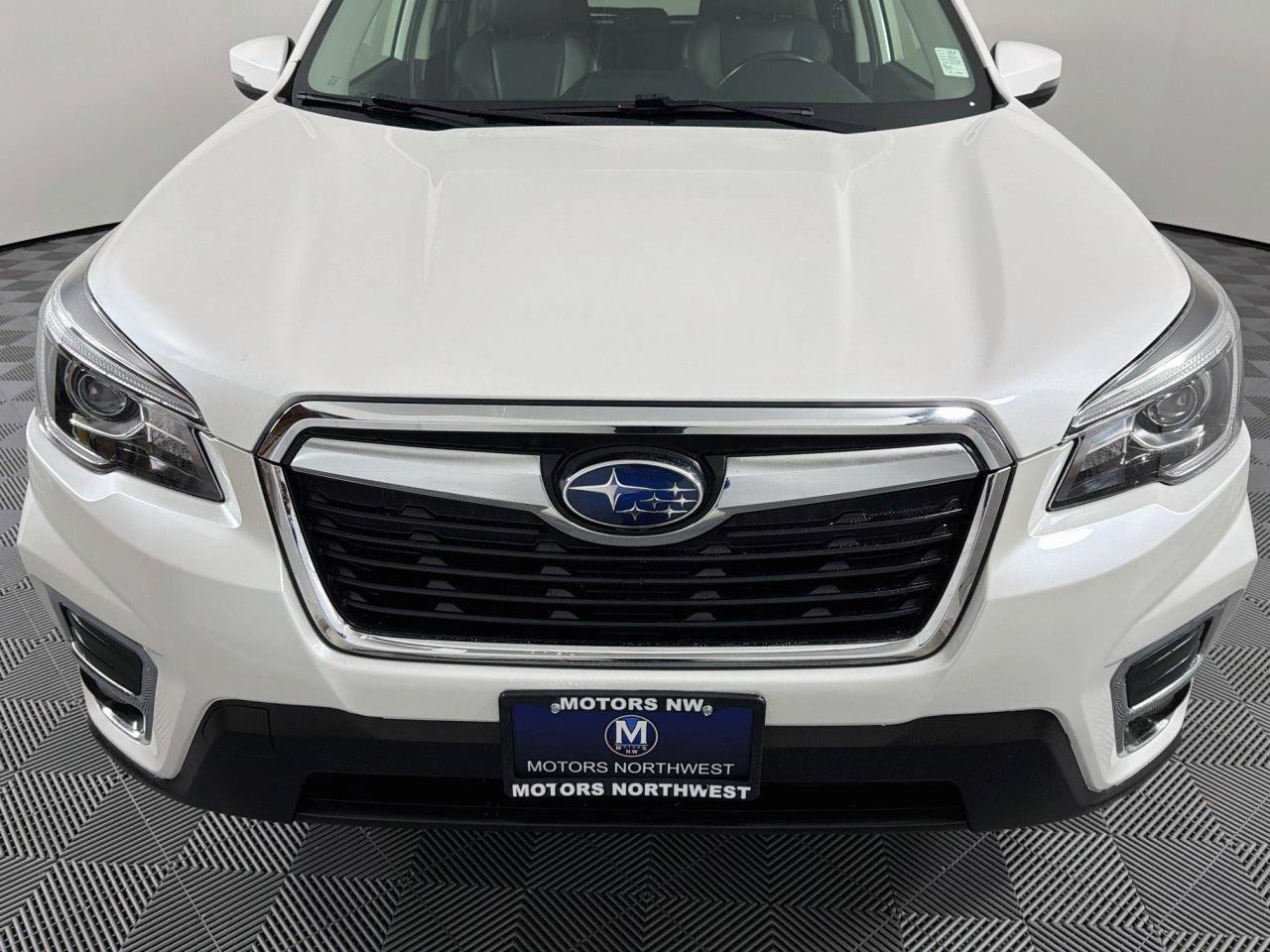 Used 2019 Subaru Forester Limited AWD/4WD image 2