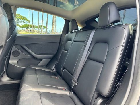 Used 2022 Tesla Model Y Performance AWD/4WD image 10