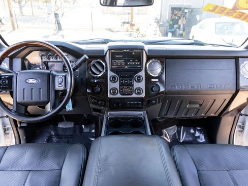 Used 2016 Ford F350 Platinum w/ FX4 Off-Road Package AWD/4WD image 18