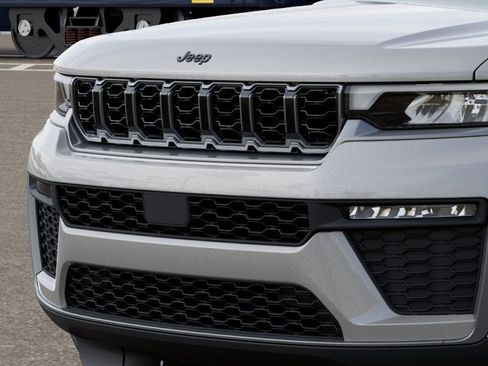 New 2026 Jeep Grand Cherokee L Limited AWD/4WD image 22