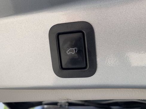 Used 2015 Toyota Highlander Plus AWD/4WD image 42