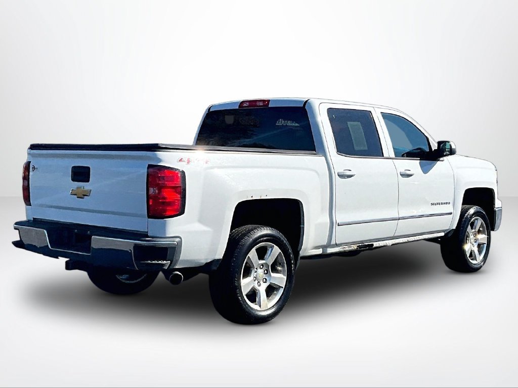 Used 2015 Chevrolet Silverado 1500 LT w/ LT Convenience Package AWD/4WD image 2