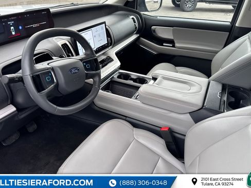 Used 2025 Ford Expedition Max Active image 12