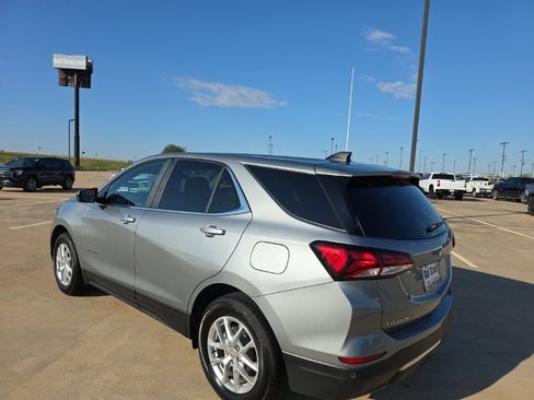 Used 2024 Chevrolet Equinox LT image 4