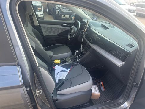 Used 2024 Volkswagen Taos S image 11