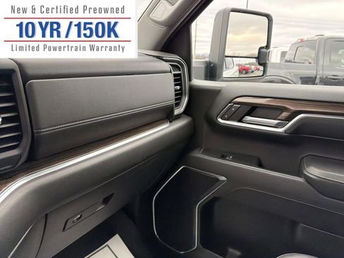 Used 2023 Chevrolet Silverado 1500 LT image 24